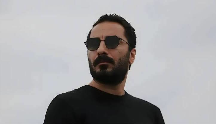 تصویری از نوید محمدزاده در پشت صحنه سریال «یَل»