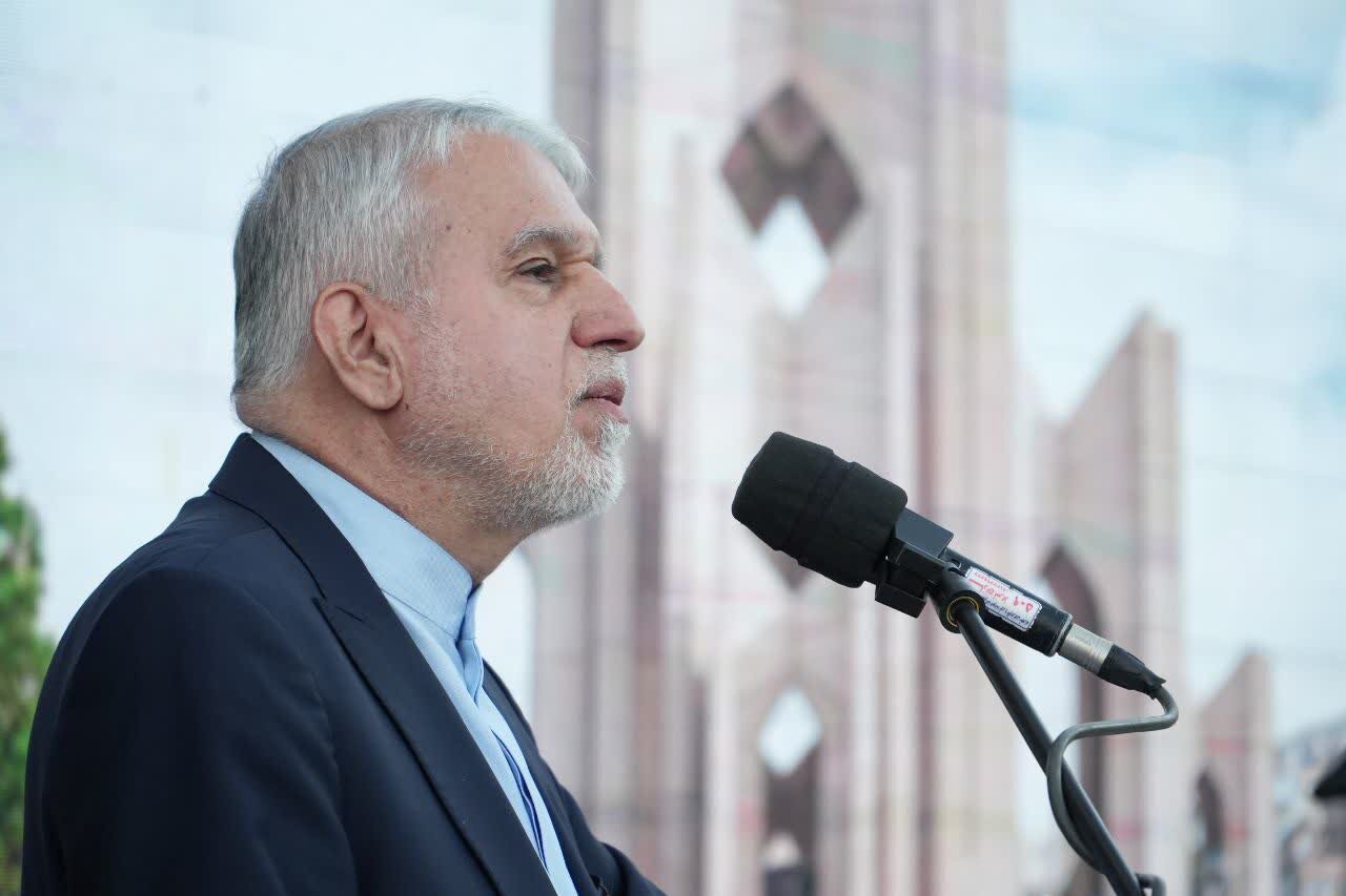 وزیر میراث فرهنگی به شهید تنگسیری ادای احترام کرد