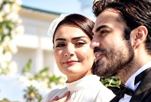 السا فیروزآذر ویدئوی ازدواجش را ساختگی خواند