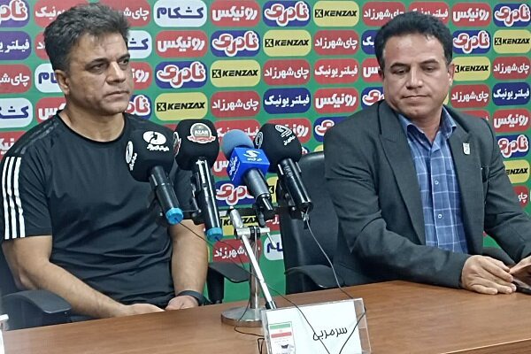 سرمربی شمس‌آذر: باشگاه به من اولتیماتوم نداده است