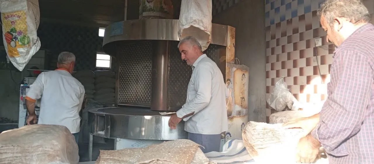 دوگانه‌سوز شدن ۳۰ نانوایی در باغملک